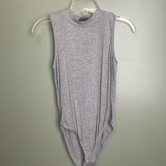 3 flattering fall tops - Picture 3 of 7